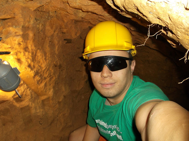 A millionaire day trader, the secret bunker under his home and a murder conviction